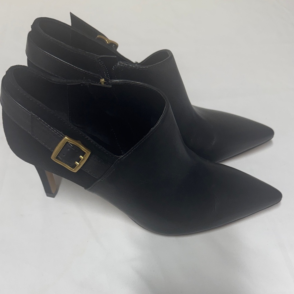 Vince Camuto Black Heeled Shoes with Gold Accent - Picture 2 of 3